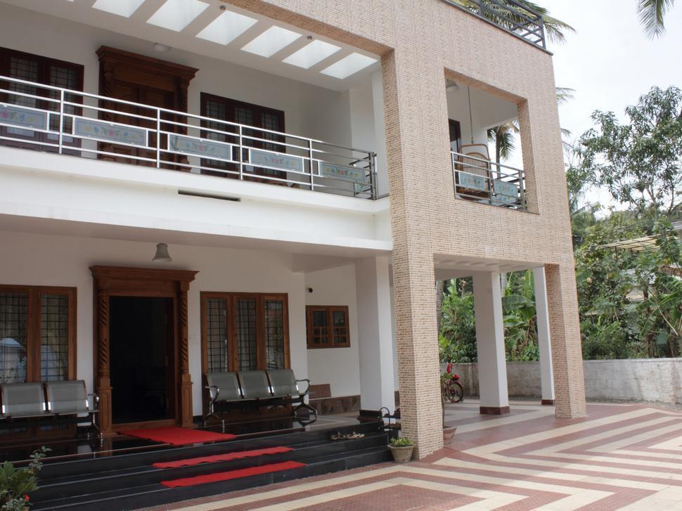 Periyar Villa Home Stay - 提喀迪 外观 照片