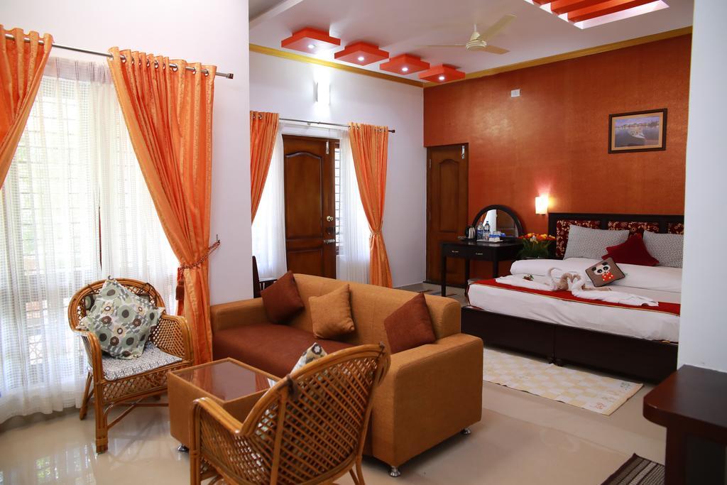 Periyar Villa Home Stay - 提喀迪 外观 照片